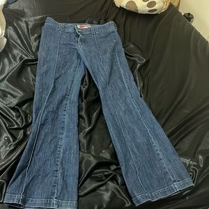 Bootcut , old fashioned style.